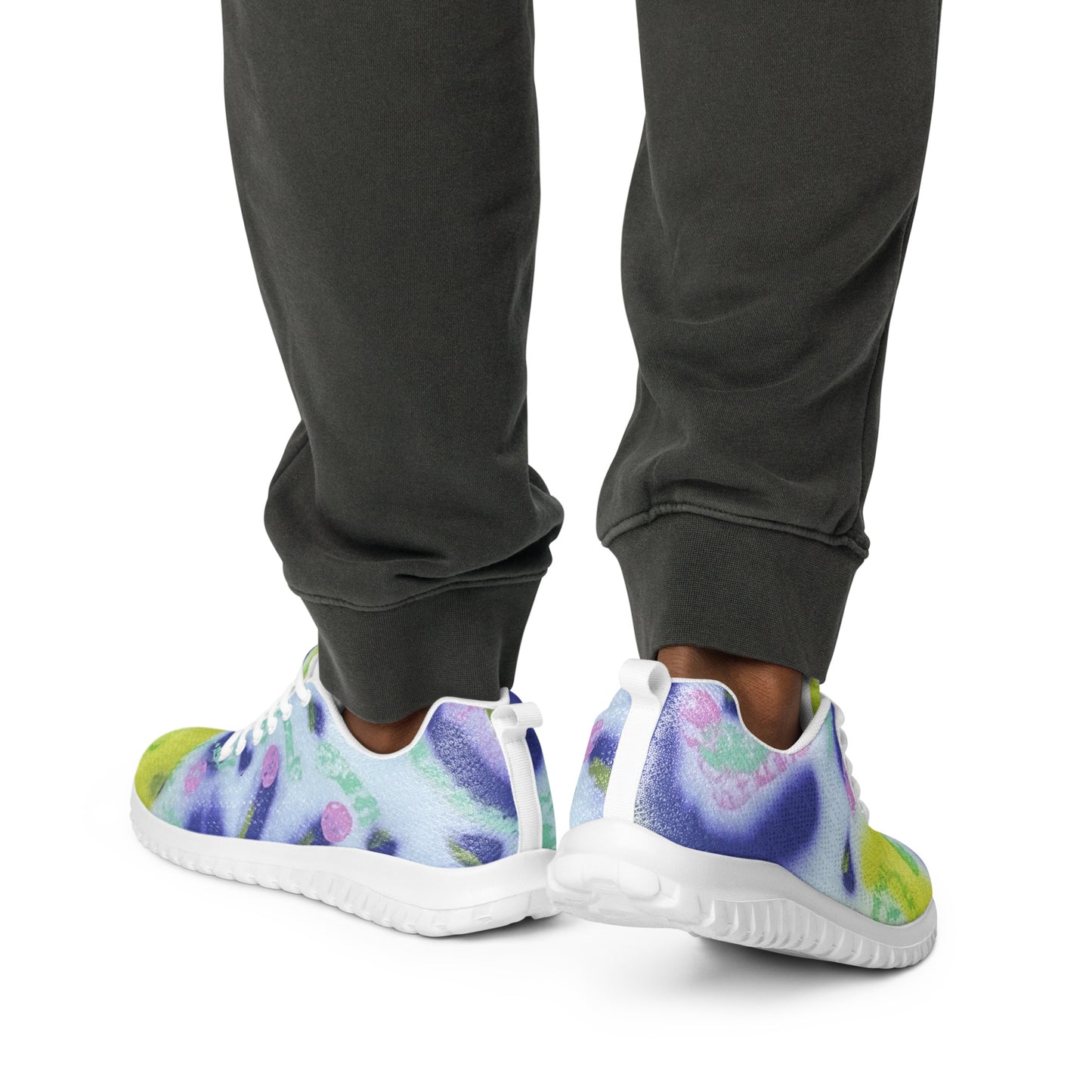 Wide-Eyed Men’s Athletic Shoes